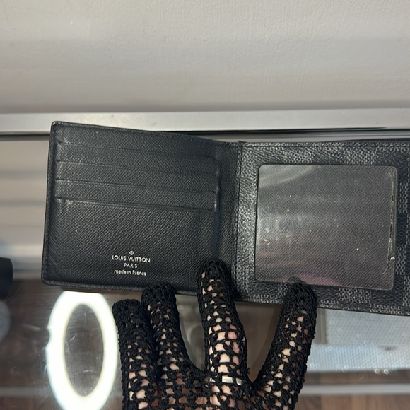 Louis Vuitton Damier Graphite Men's Wallet - Picture 8 of 12